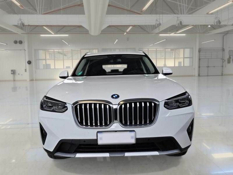 BMW X3 XDRIVE 30E AUTO SUV imagem 2