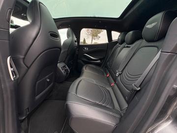 صورة مصغرة 24 لـ 2022 Aston Martin DBX