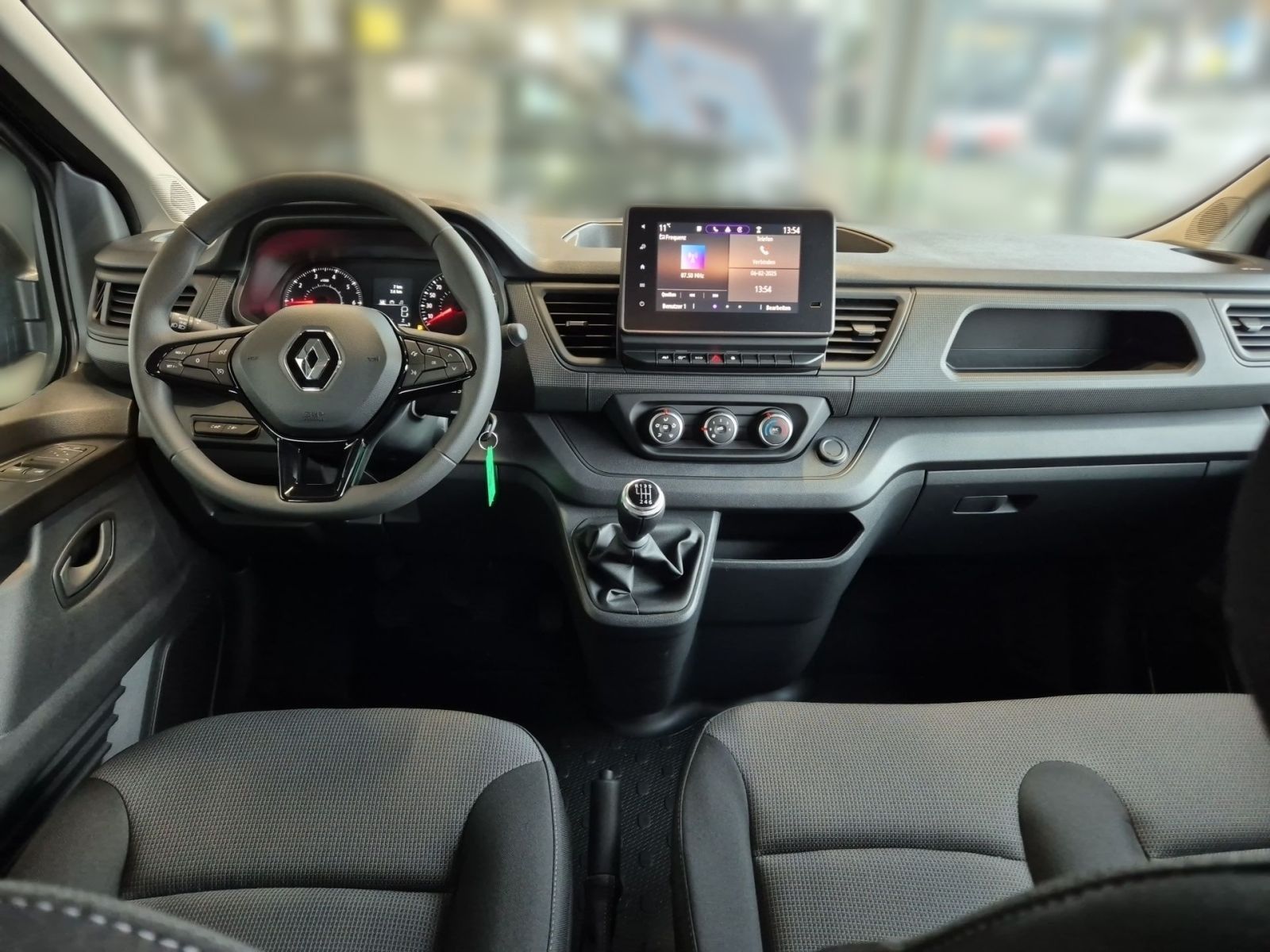 Fahrzeugabbildung Renault Trafic Combi L2H1 3,0t 9-Sitze Start dci 150