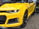 Chevrolet Camaro 6.2 Cabrio V8Sport /Bose/SHZ/Carplay/LED/ - Chevrolet Camaro in Düsseldorf