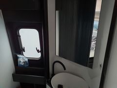 Adria Twin Supreme 640 SGX Edition, Automatik