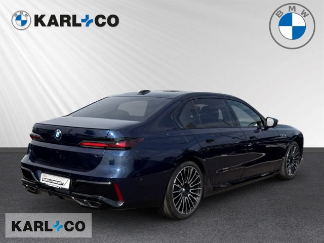 BMW M760 e xDrive Skylounge Massage vo hi TV B&W foto 4
