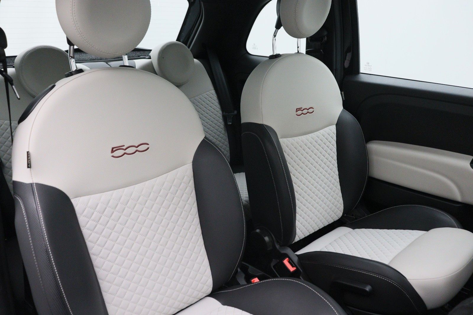 Fahrzeugabbildung Fiat 500 1.0 Star PANO TEMPO NAVI