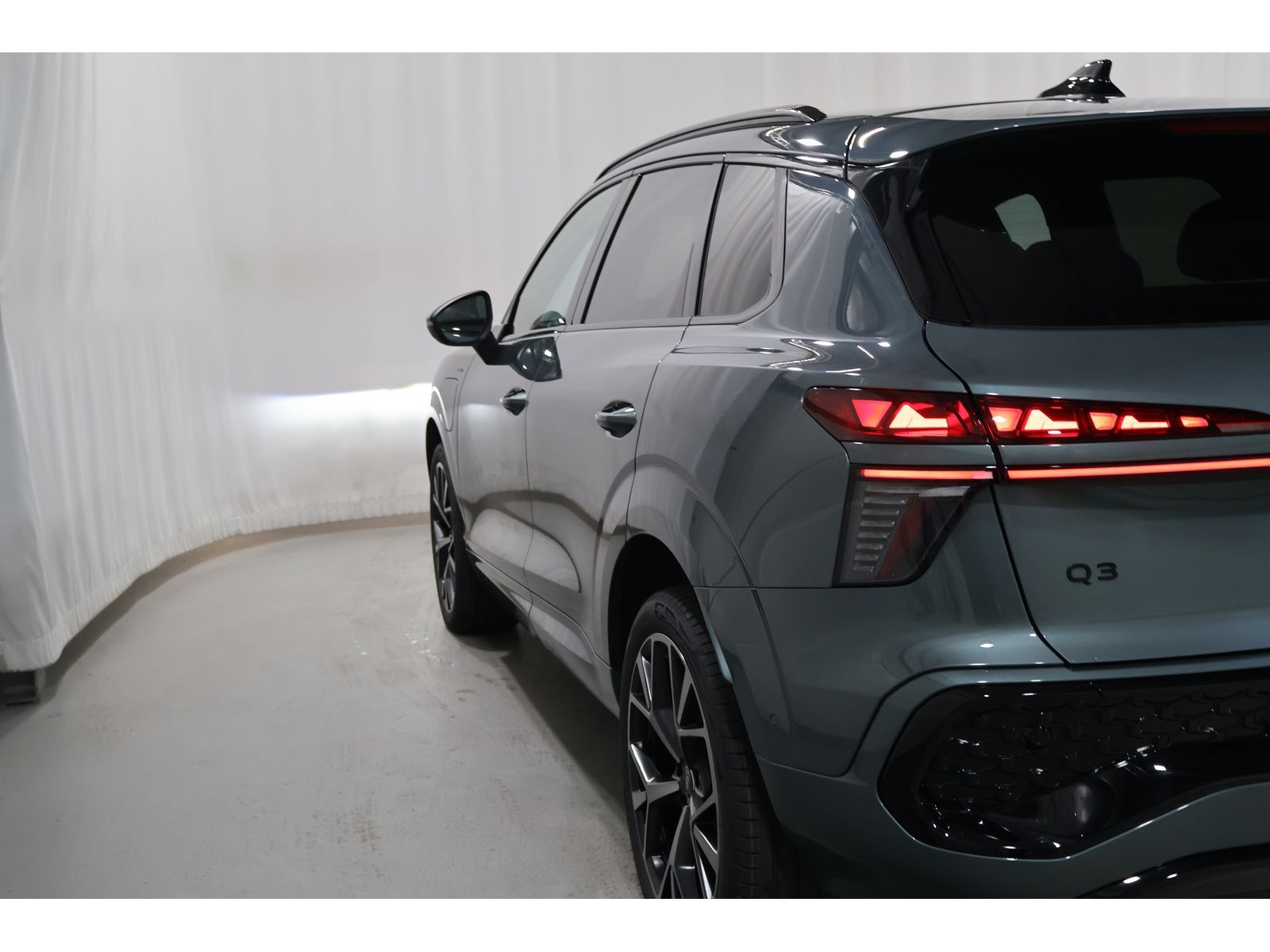 Audi Q3 SUV e-hybrid 200 kW S tronic' Navi|SHZ|Panor. foto 13
