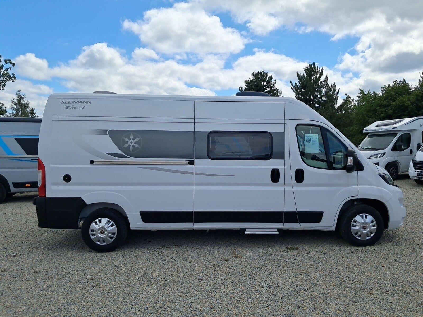 Fahrzeugabbildung Karmann Davis Lifestyle DA 590 LS Concept Paket 140 PS