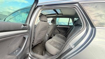 Volkswagen Golf - 12