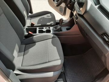 Volkswagen Caddy - 11