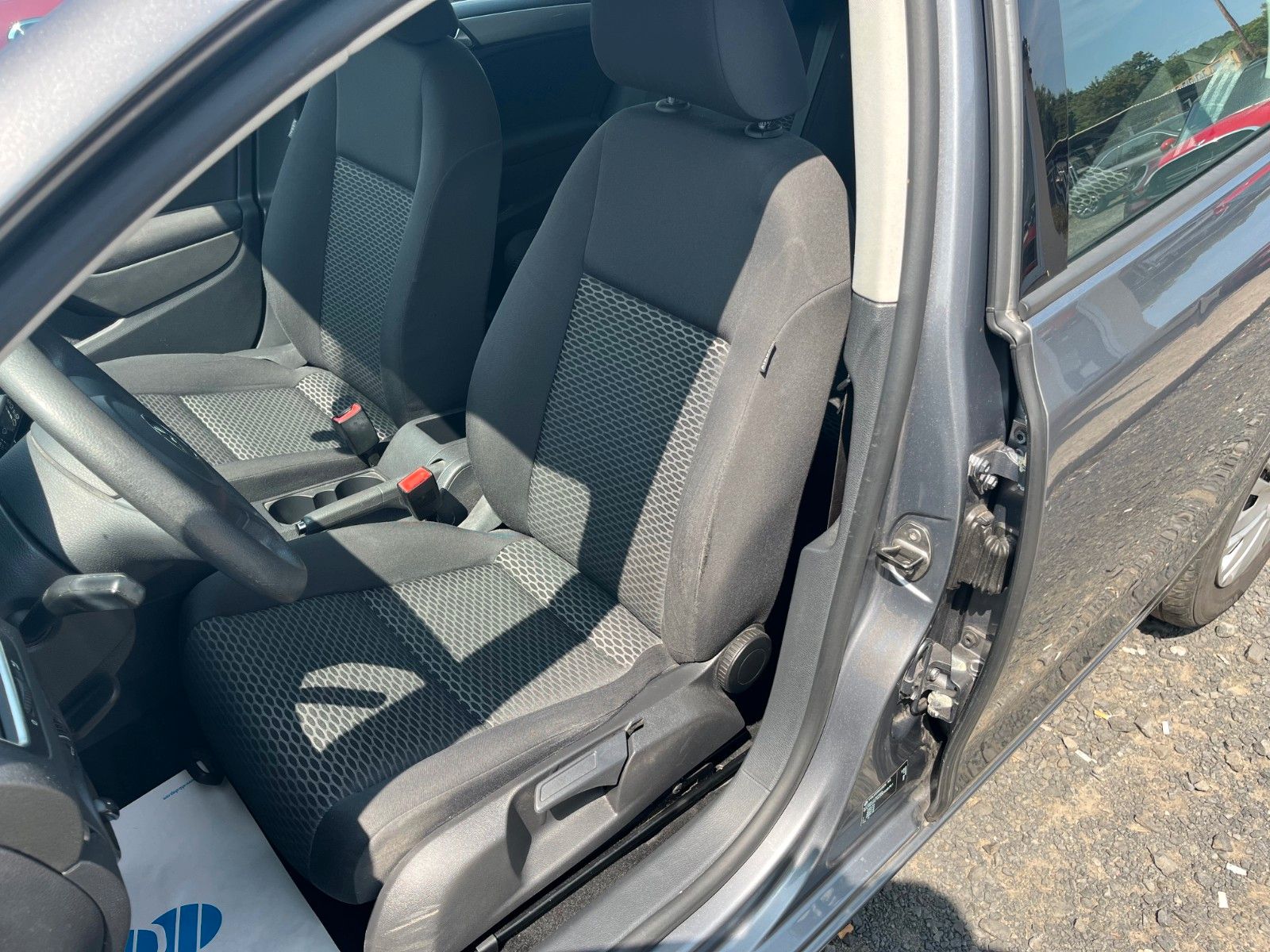 Fahrzeugabbildung Volkswagen Golf VI 1.2 TSI DSG Klima 1.HAND SCHECKHEFT PDC