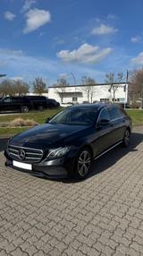 Mercedes-Benz E 400 d 4MATIC T Autom. - PANORAMA | 360° Kamera - Mercedes-Benz E 400 in Frankfurt (Main)