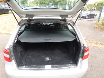 Mercedes E 200 - 6