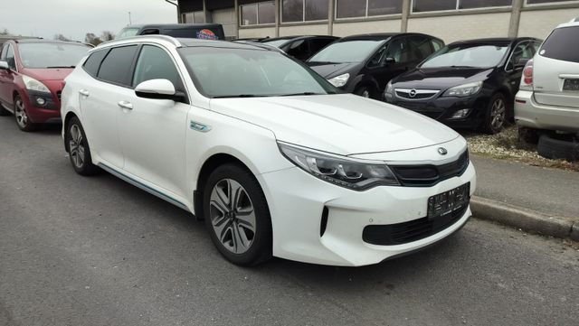 Kia Optima 2.0 GDI Plug-in Hyb. Attract Auto Sports