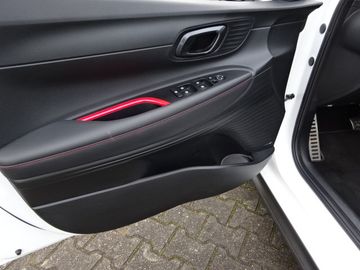 Fotografie 25 des Hyundai i20 1.0 T-GDI N-Line 48V*Navi*LED*SHZ*RFK*DCT