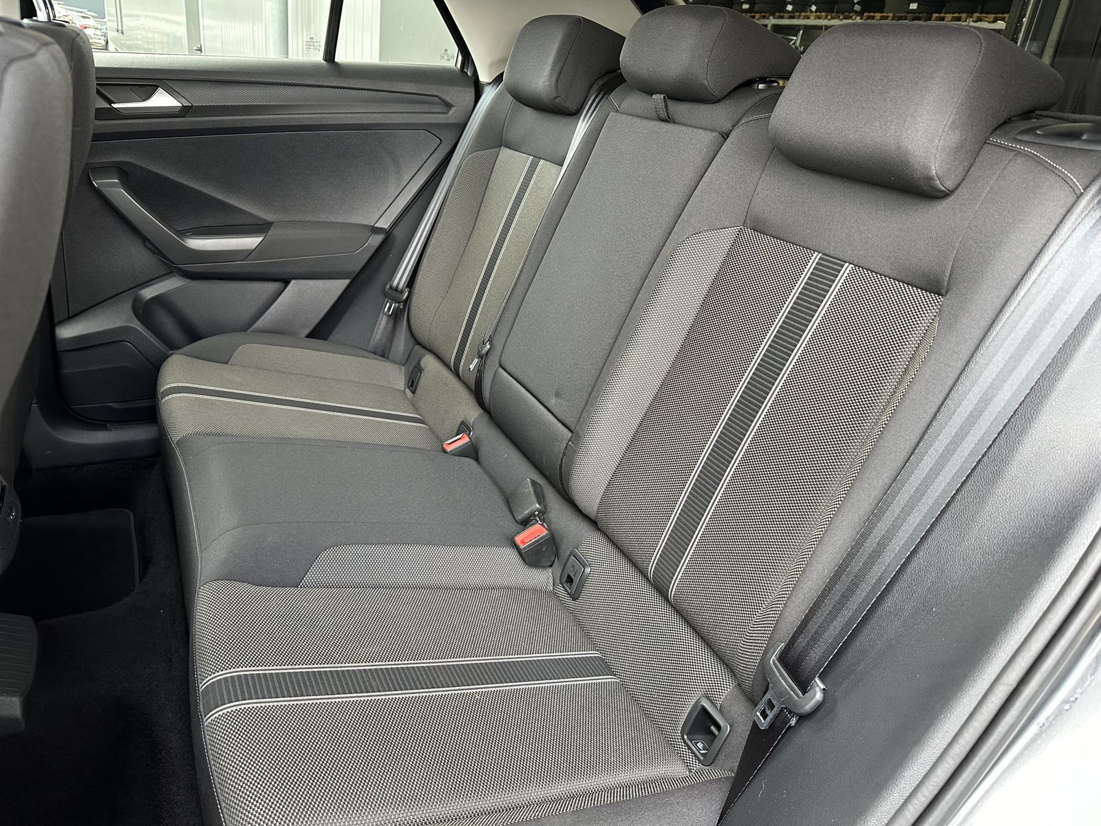 Fahrzeugabbildung Volkswagen T-Roc 2.0 TDI DSG Style NAV+KAMERA+CARPLAY+1HD