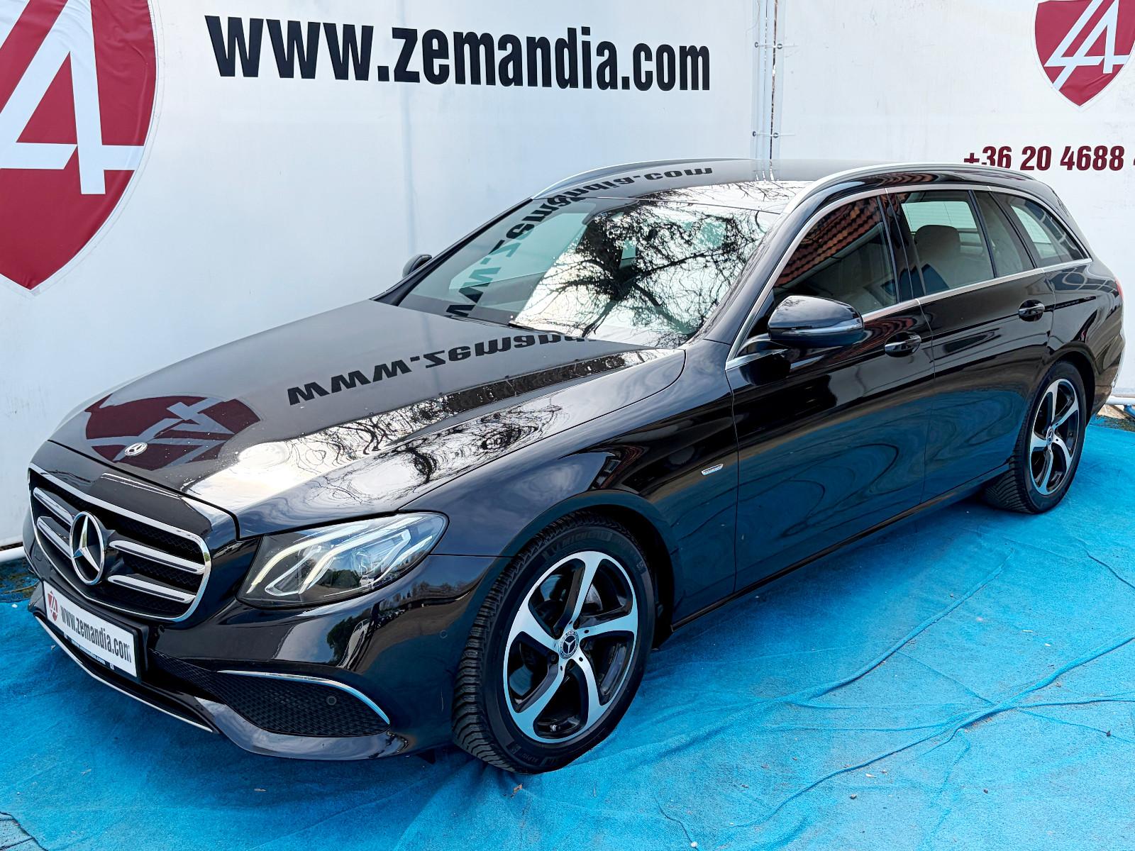 Mercedes-Benz E 220 d T/AVANTGARDE/1.HAND/NETTO 13.400 EURO