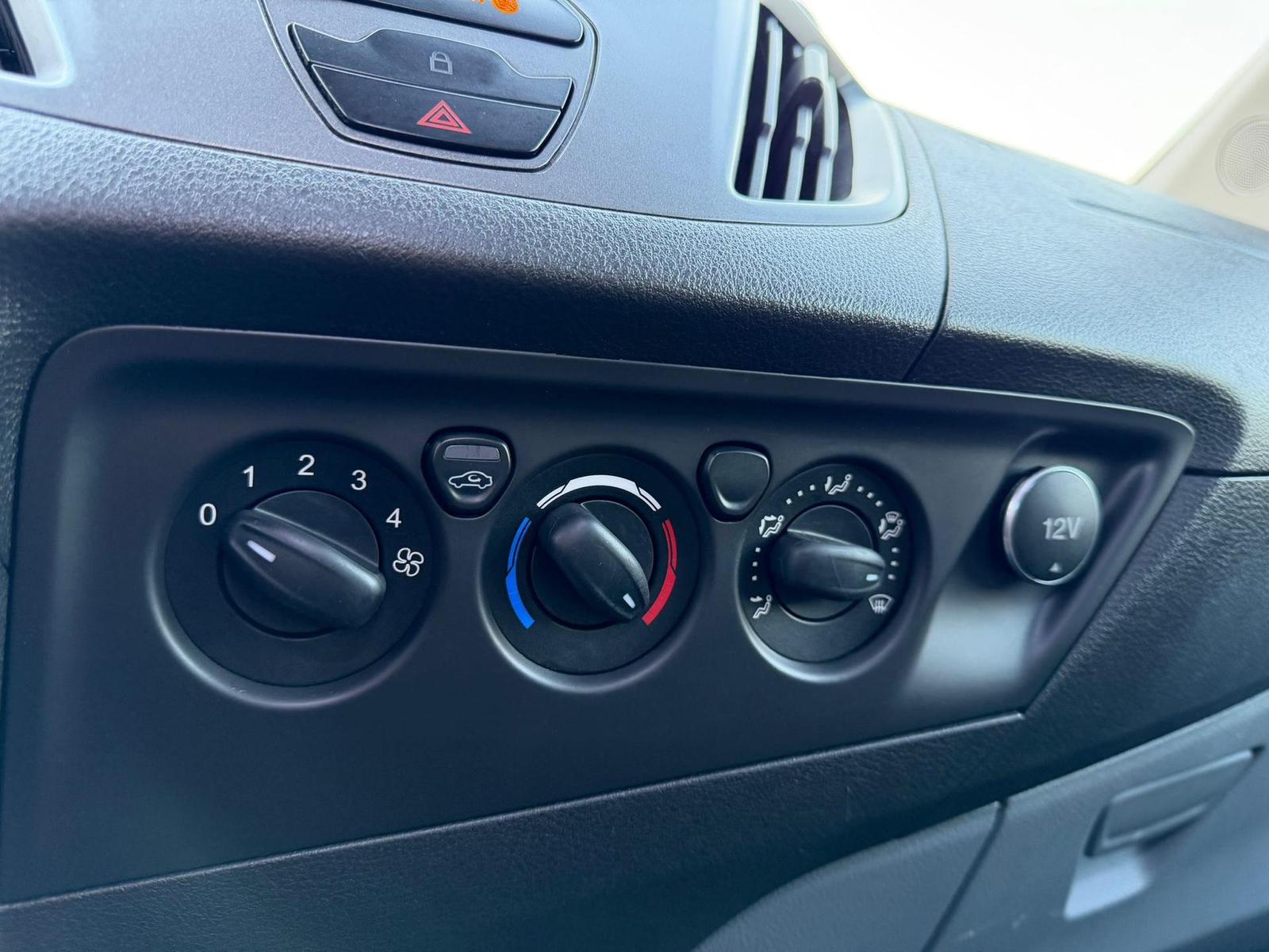Ford Transit Custom Ambiente Behindertengerecht