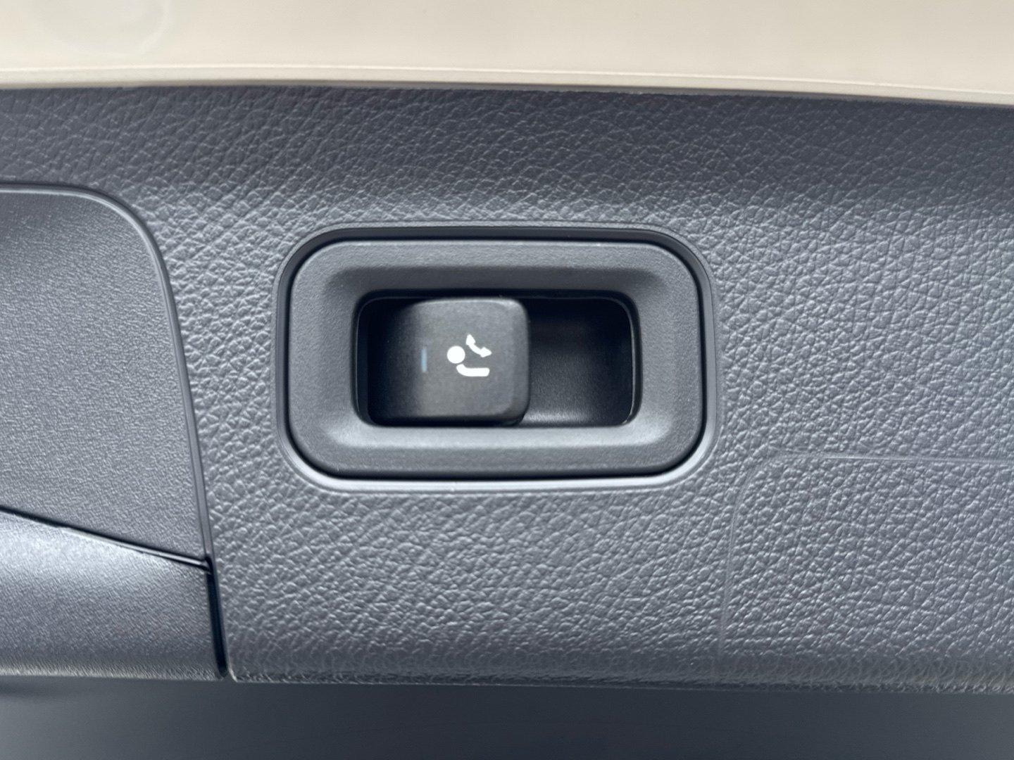 Mercedes-Benz A 250 e AMG Advanced Plus Ambiente Kamera AHK