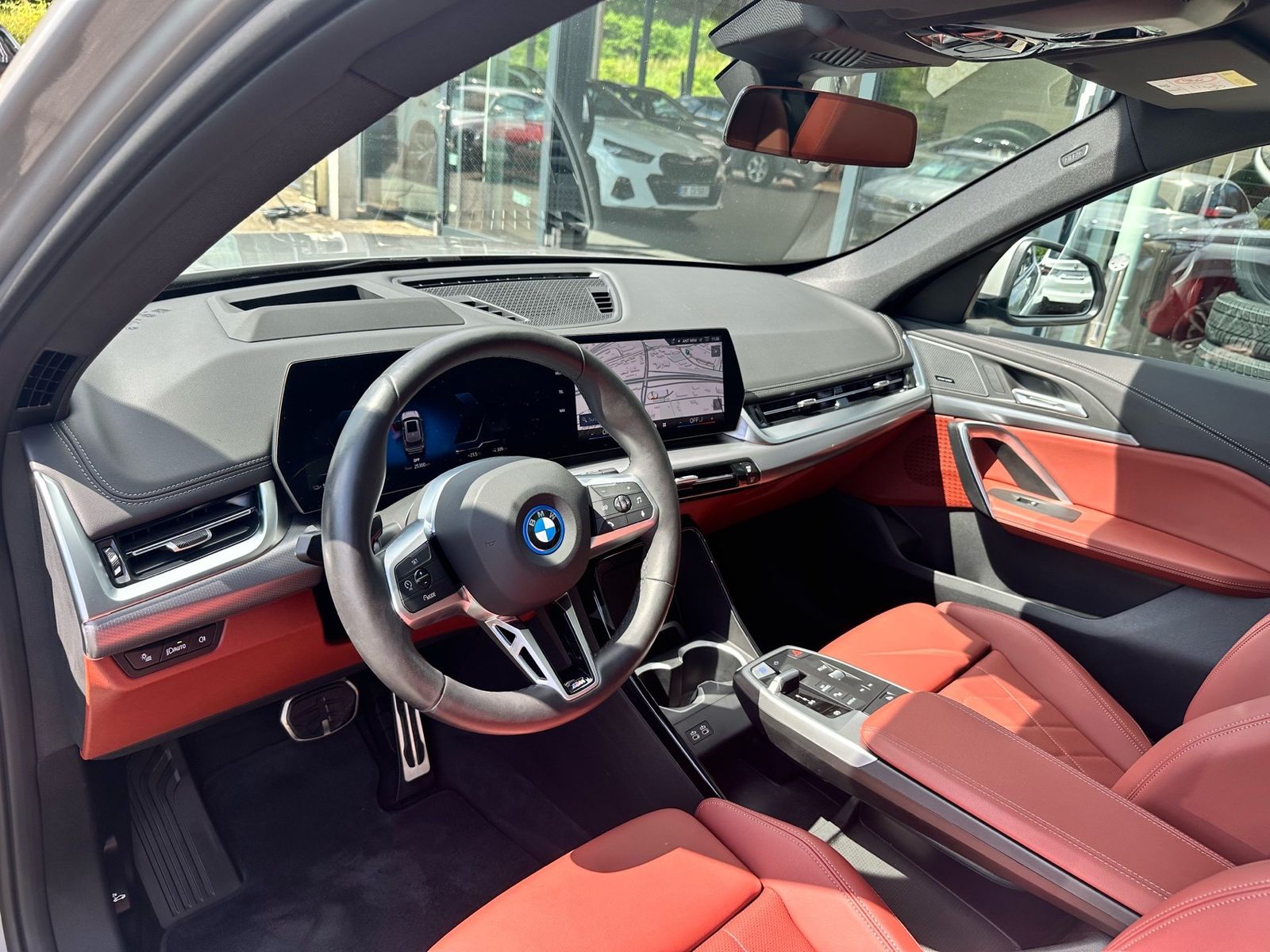 BMW iX1 - Bild 8