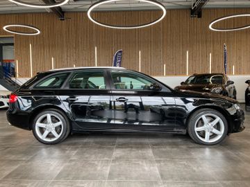 Audi A4 Avant quattro S-LINE*ALCANTARA*NAVI*PDC*MFLK*