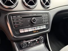 MERCEDES-BENZ CLA 220 4MATIC/SB/PANO/DISTRONIC+ MERCEDES-BENZ CLA 220 4MATIC/SB/PANO/DISTRONIC+