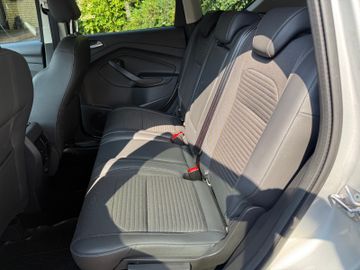 Ford Kuga - 11