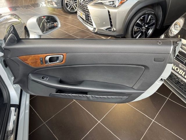 Fahrzeugabbildung Mercedes-Benz SLC 300 Roadster PANO NAVI ALU