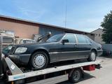 Mercedes-Benz 300 SEL - Mercedes-Benz S 300: Schwarz