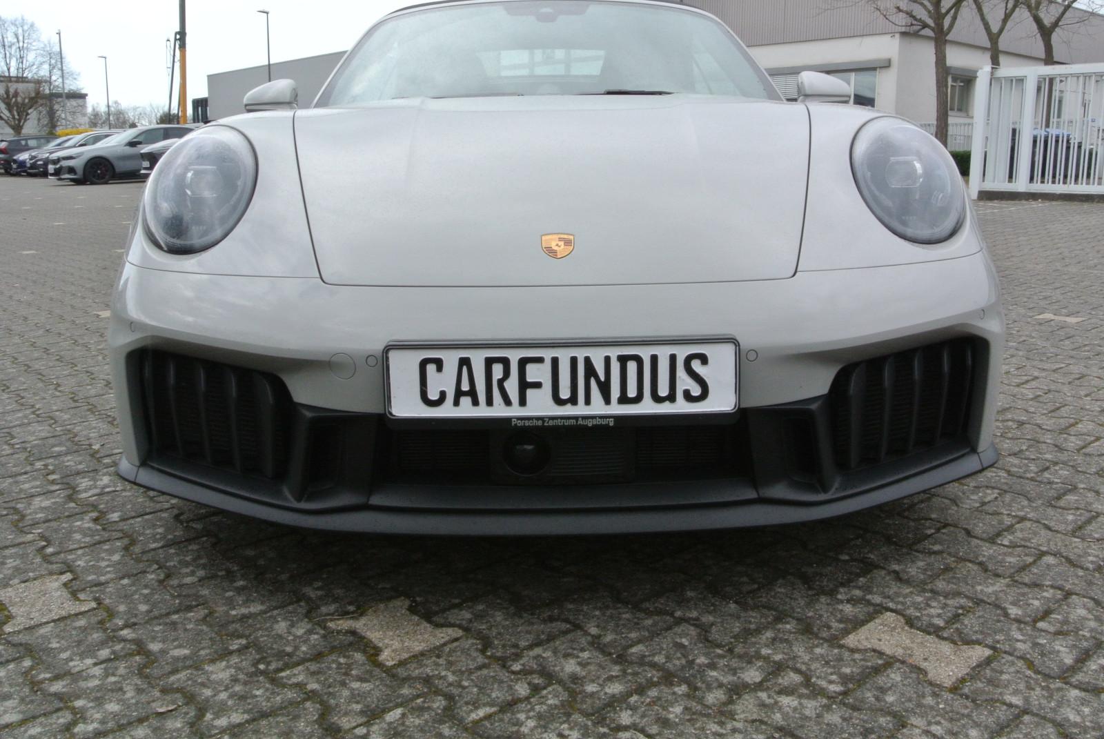 Porsche 992 gts 4 cab,kreide,ACC,bose,18 wege,360 grad,