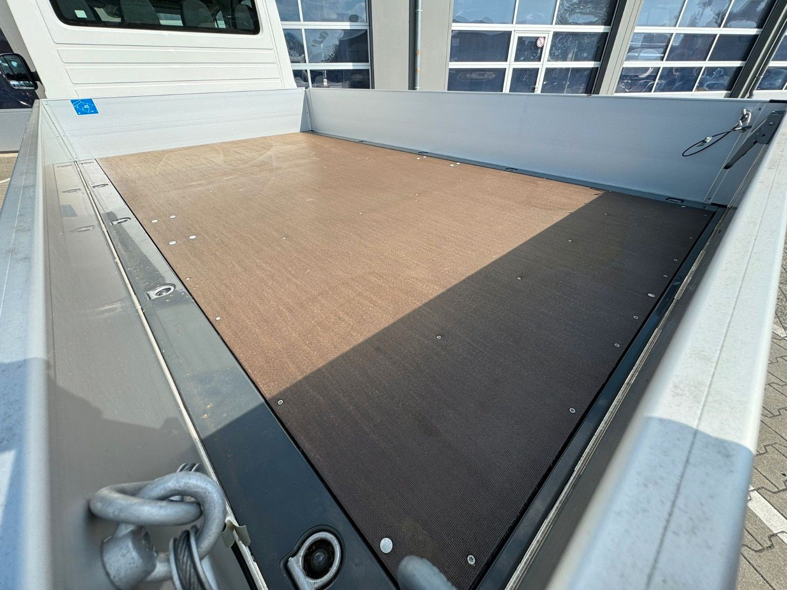 Fahrzeugabbildung MAN TGE 3.160 DoKa Pritsche *Lang* 3,5 AHK