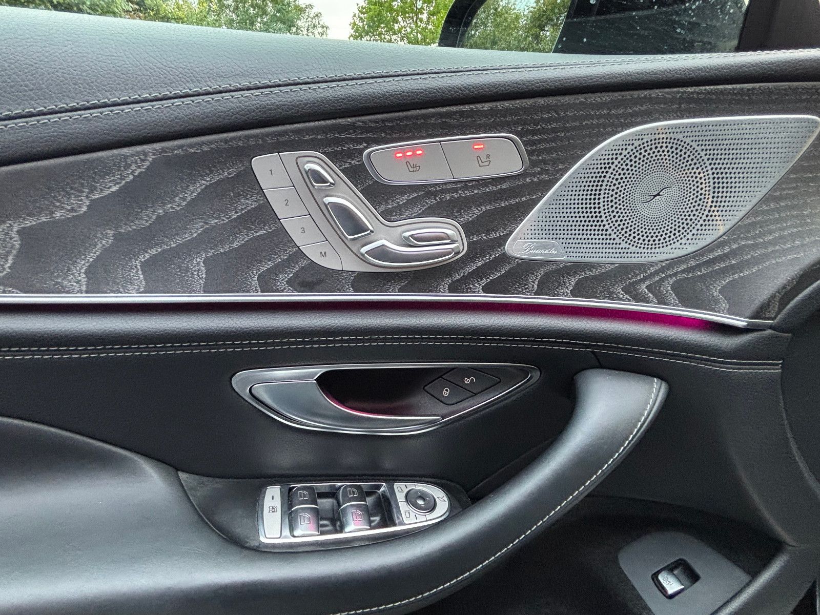 Fahrzeugabbildung Mercedes-Benz AMG GT 4-trg. 63 S 4Matic+/AERO-KIT/PANO/MASSAGE