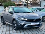 Fiat Tipo Cross - Fiat Tipo CROSS