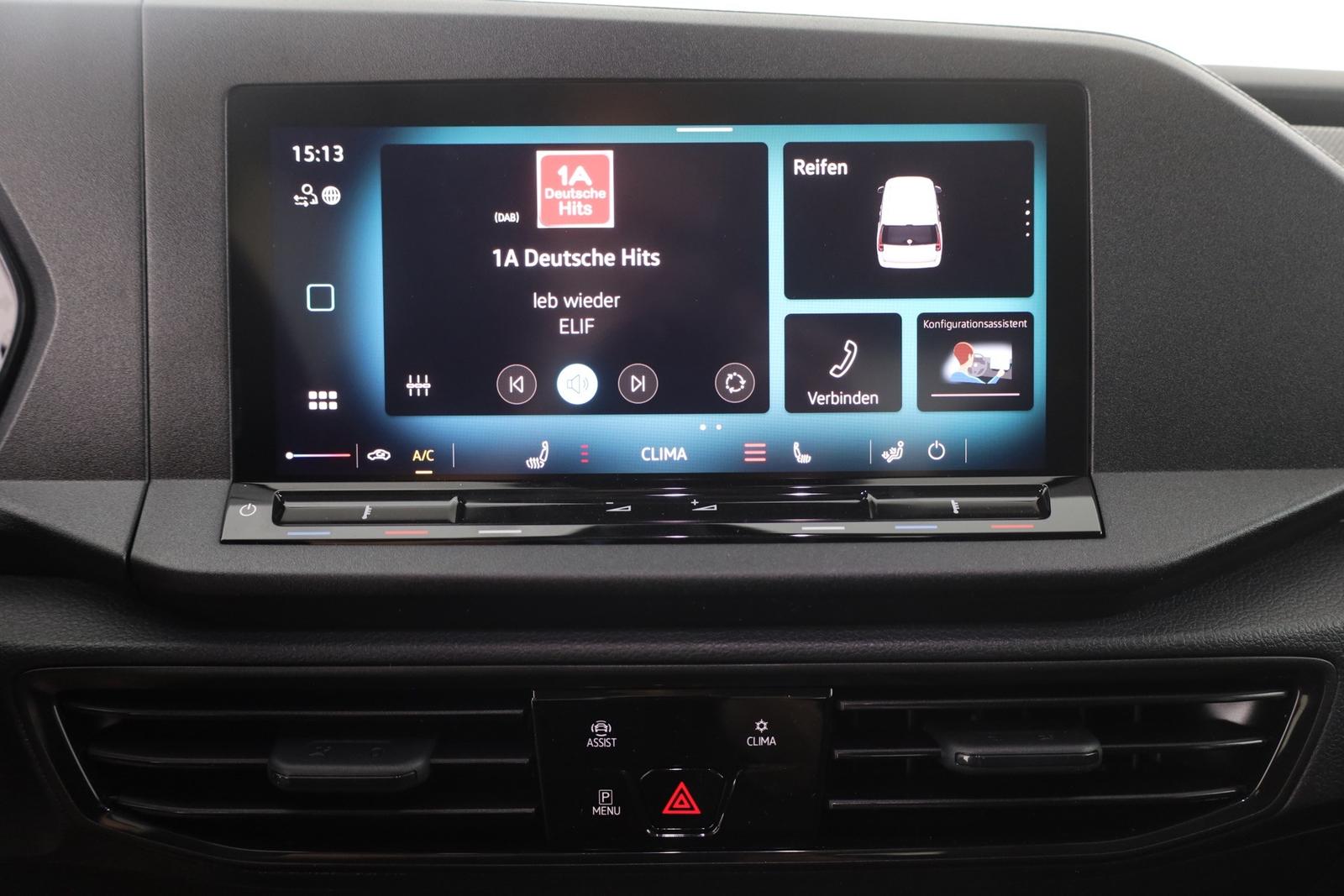 Volkswagen Caddy 1.5 TSI DSG LED ACC Kamera AHK