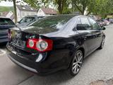 Volkswagen Jetta V Sportline 2.0 AUTOMATIK - gebrauchte VW Jetta aus dem Jahr 2006