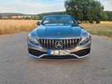 Mercedes-Benz C 63 AMG C 63 Autom. Standard - Mercedes-Benz C 63 AMG mit Benzin-Antrieb: Cabrio