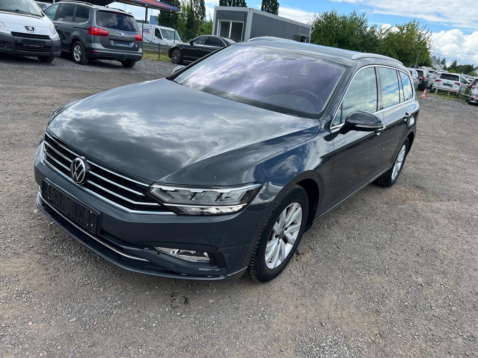 VW Passat Variant Business