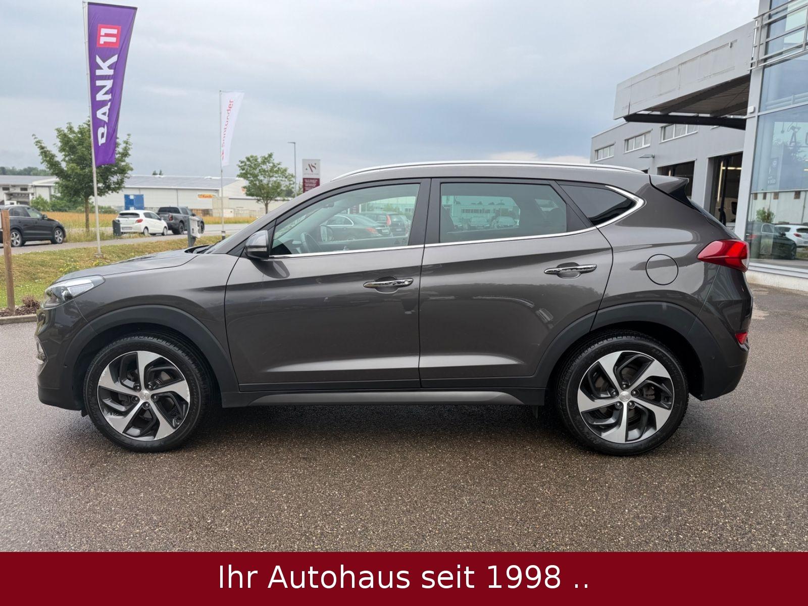 Hyundai Tucson 1.7 CRDi Premium Aut. *LED/AHK/CAM/LEDER*