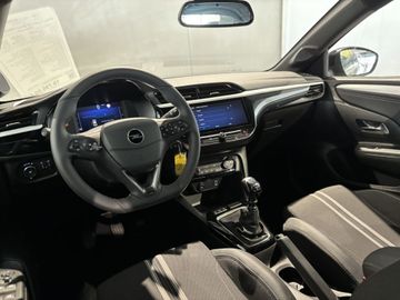 Fotografie 14 des Opel Corsa 1.2 Direct Injection Turbo GS