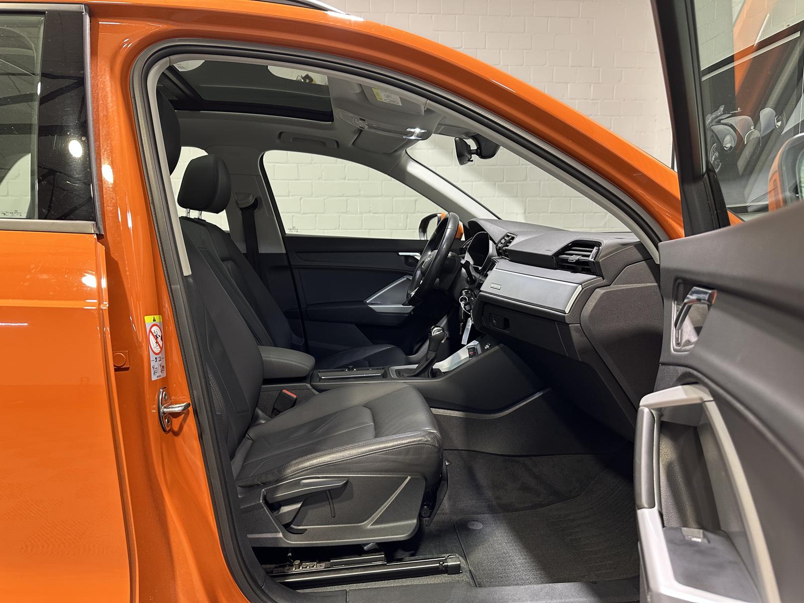 Audi Q3 40 TDI / S TRONIC / QUATTRO / PANO / LED /