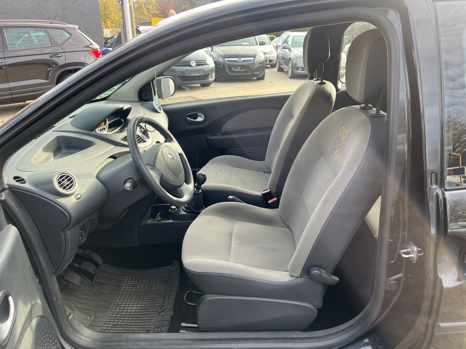 Fahrzeugabbildung Renault Twingo Authentique * 1.HAND *