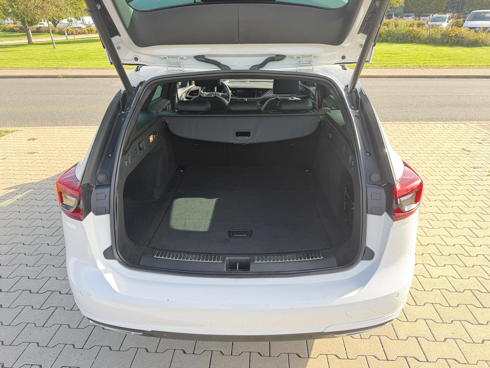 Opel Insignia 2.0 D Ultimate Aut. Navi+Led+Ahk+Shz