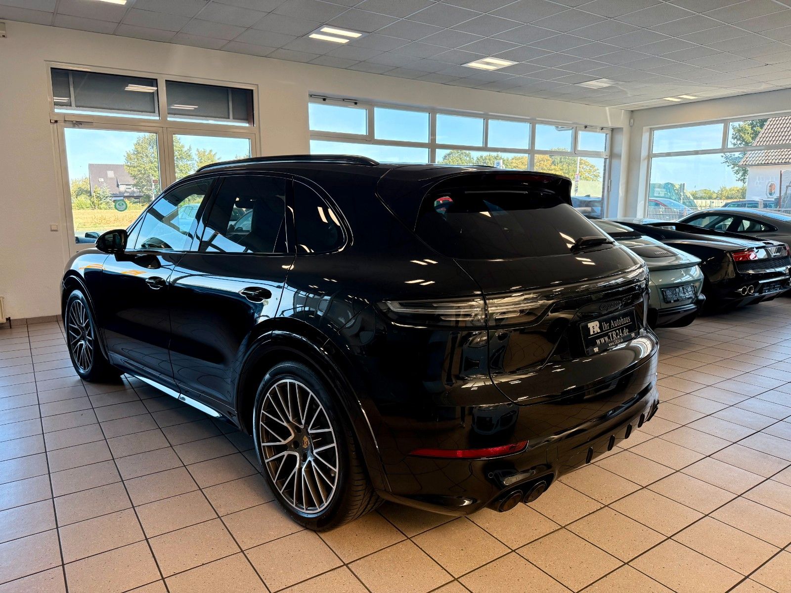 Porsche Cayenne GTS PDCC Luftfederung HeadUp BOSE foto 3