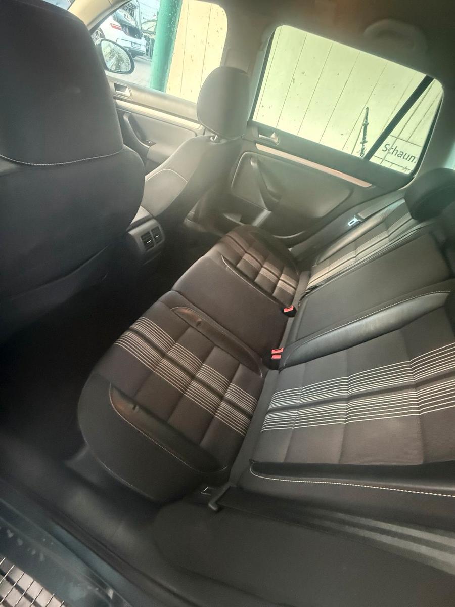 Volkswagen Golf 2012 — photo 7