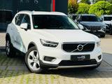 Volvo XC 40  2 WD T4 Aut/Standheizung/Navi/Garantie - weiße Volvo XC40