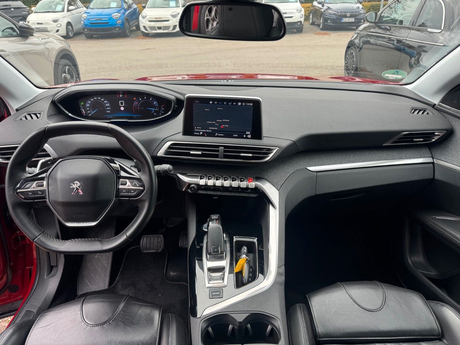 Fahrzeugabbildung Peugeot 3008 Allure 165PS Panorama Navigation Checkheft