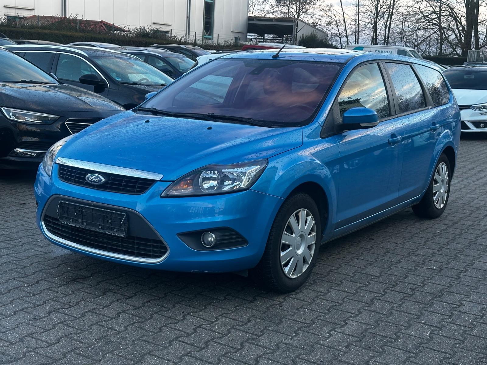 Ford Focus Turnier Titanium Schiebedach Navi