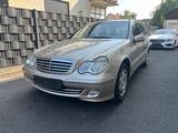 Mercedes-Benz C 220 CDI T ELEGANCE - gebrauchte Mercedes-Benz C 220 aus dem Jahr 2004
