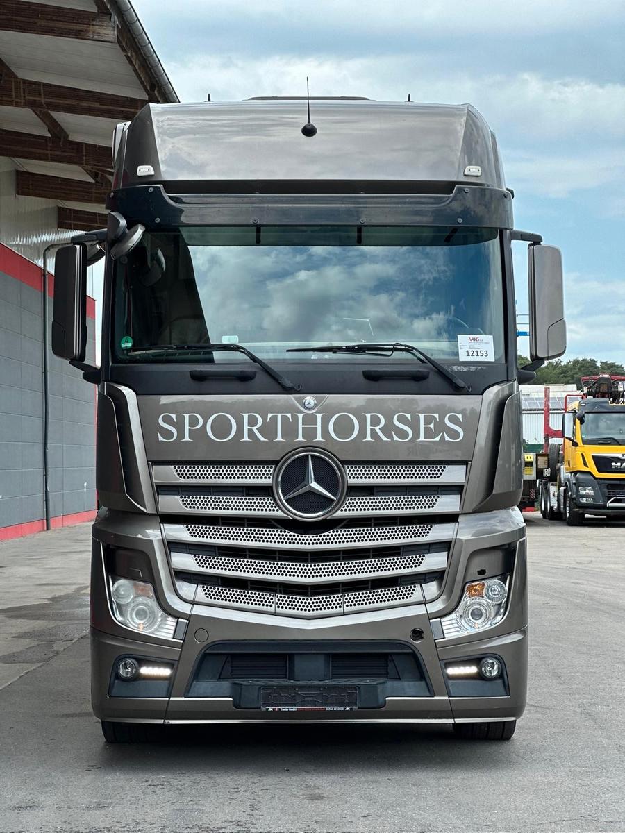 Mercedes-Benz Actros 2543 BÖCKMANN Pferde,-Wohnmobil *PopOut *