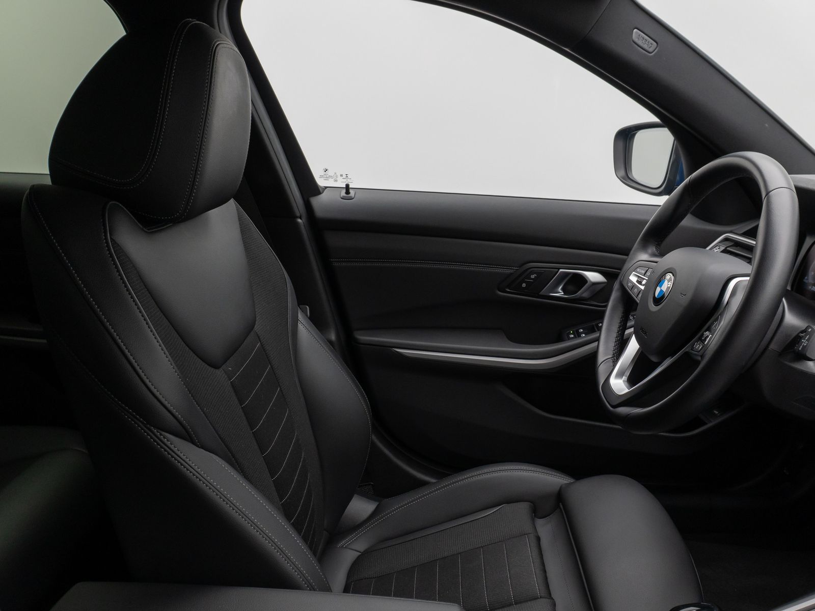 Fahrzeugabbildung BMW 320d HUD DAB CockPitPro Lordos PDC Alarm Sport