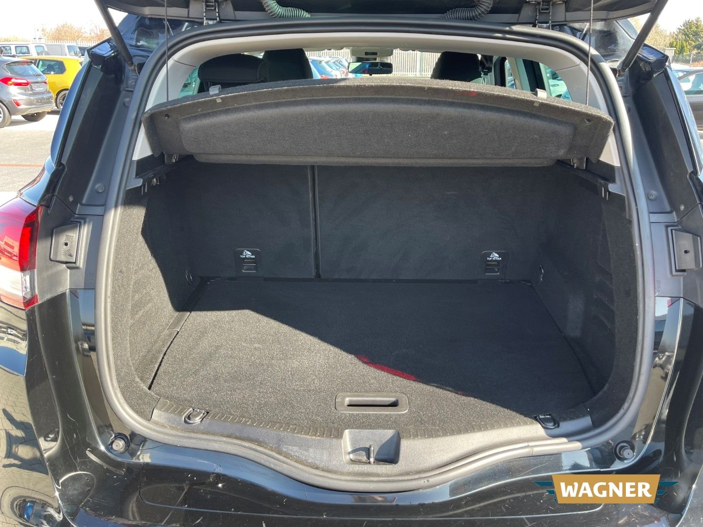 Fahrzeugabbildung Renault Scenic IV Limited Deluxe 1.3 TCe 140 Energy