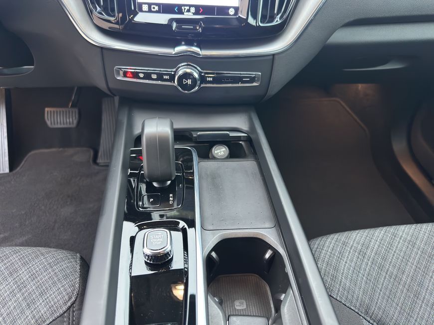 Volvo XC60 B4 Aut Google-Maps LED Rückfahrkamera PDCv+ foto 13