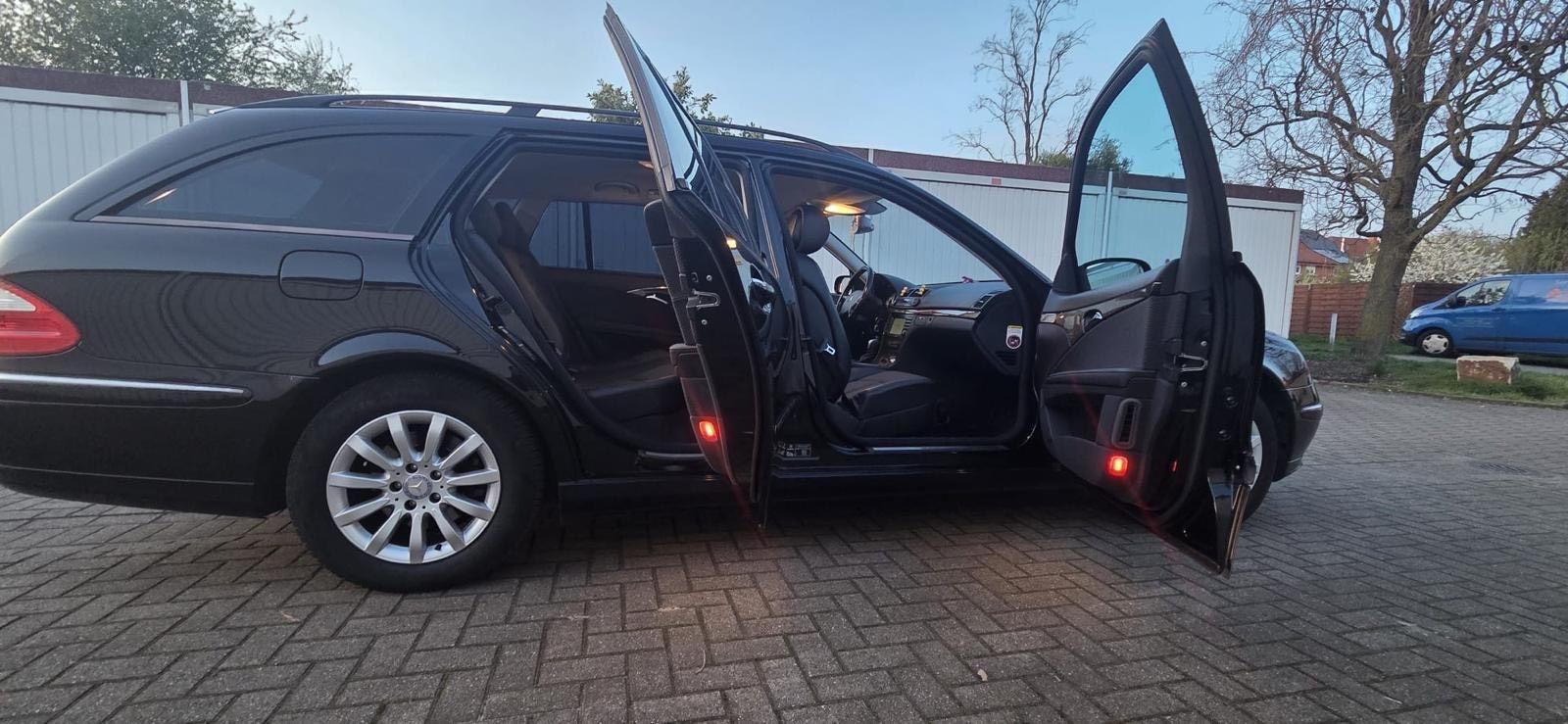 Mercedes-Benz E280 2005 — photo 12